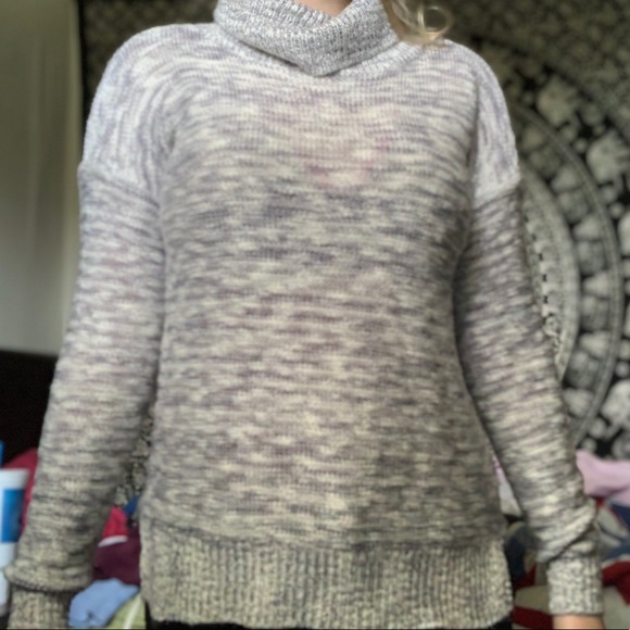 Grey turtle neck - Picture 1 of 1